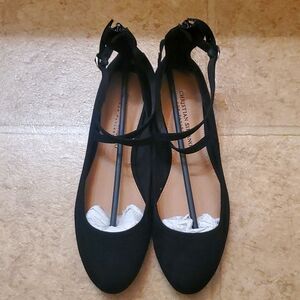 Women's Flats | Christian Siriano | Black